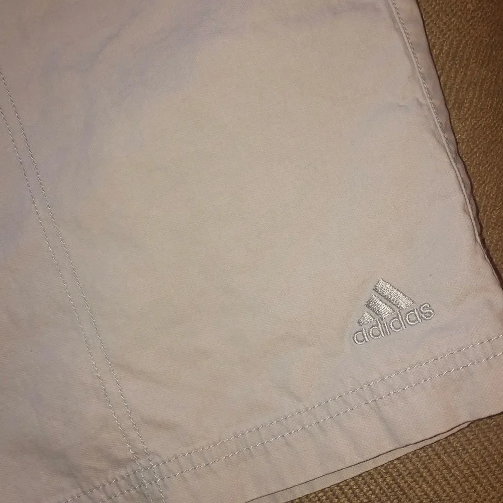 Adidas khaki shorts lots of pockets